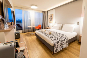  Mercure Marseille Centre Prado Vélodrome  Марсель